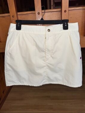 Champion NWT NEW Size 10 Cream Athletic Skirt with Snap Front